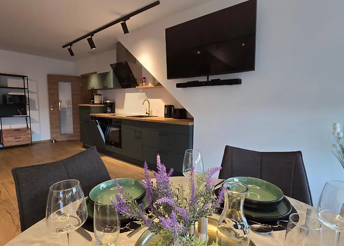 Luxus Himmel Und Mit Privater Sauna Und Wellnessdusche Inkl Wifi Und Parkplatz Fuer 4personen Muhr am See
