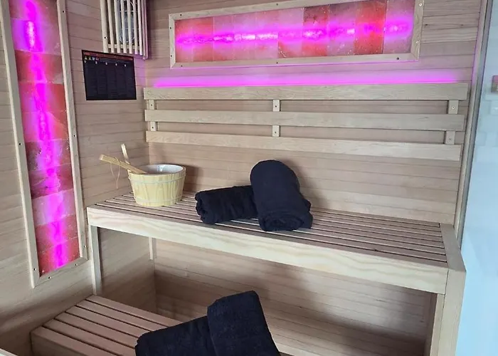 Appartamento Luxus Himmel Und Mit Privater Sauna Und Wellnessdusche Inkl Wifi Und Parkplatz Fuer 4personen *